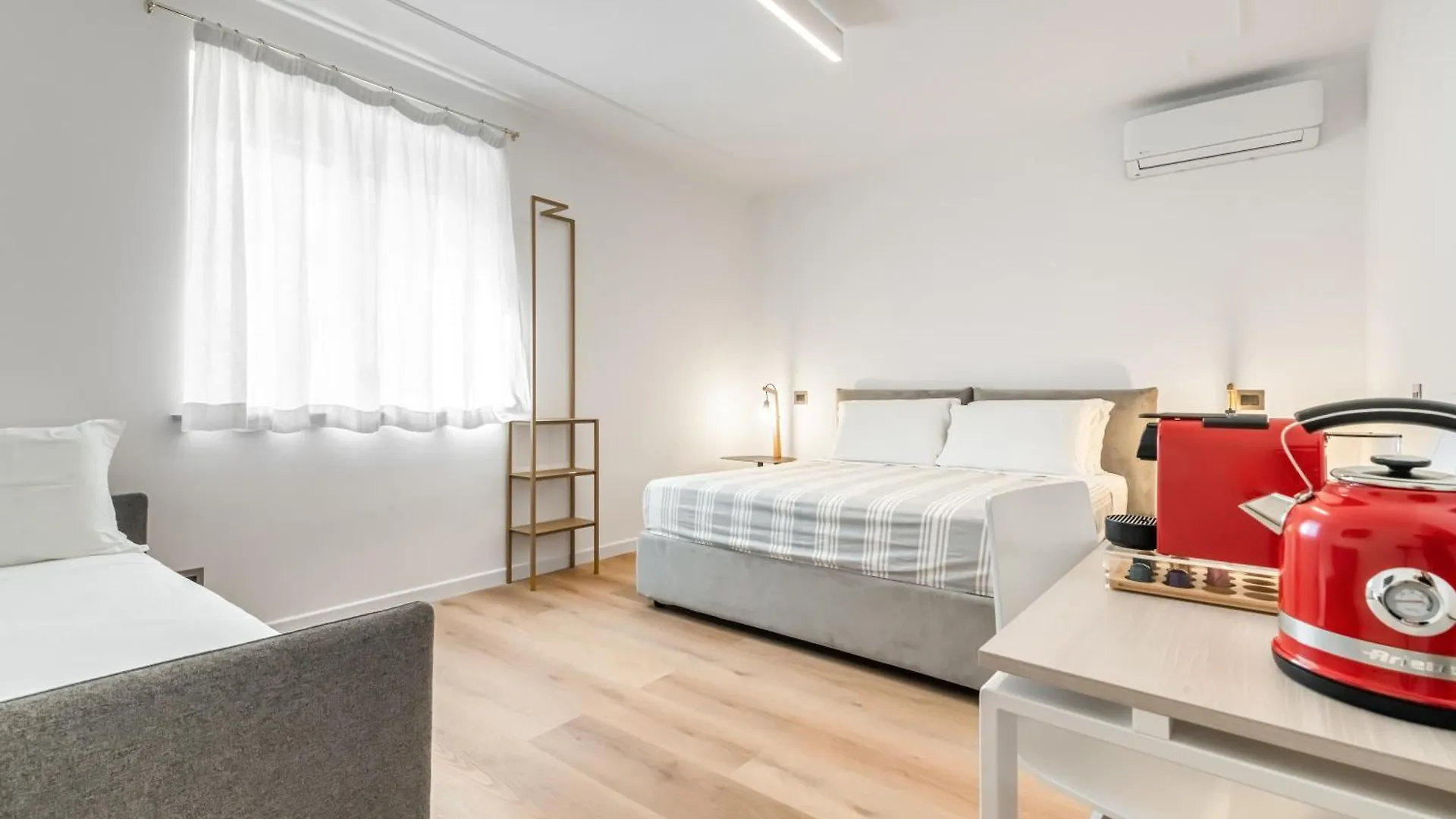 Apartment Piazza Indipendenza Loft & Rooms Palermo
