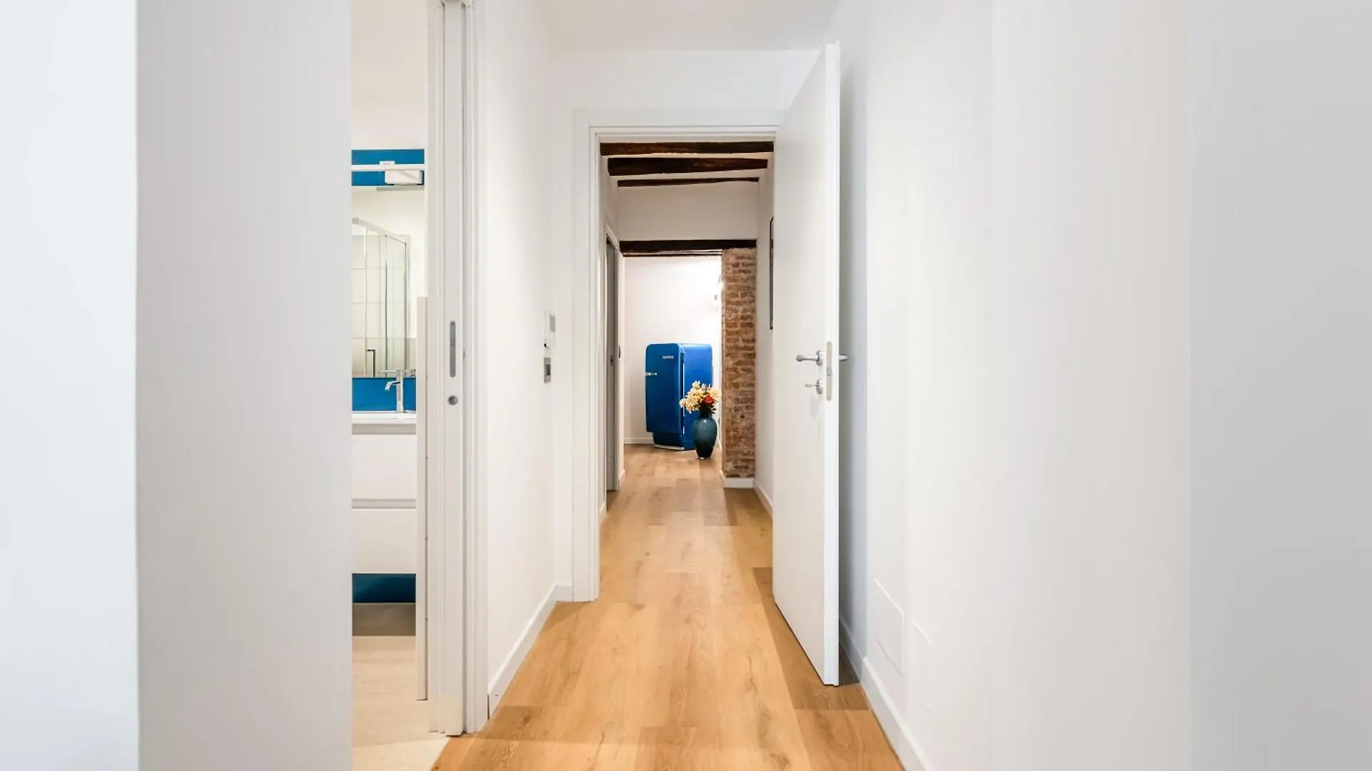 Piazza Indipendenza Loft & Rooms باليرمو